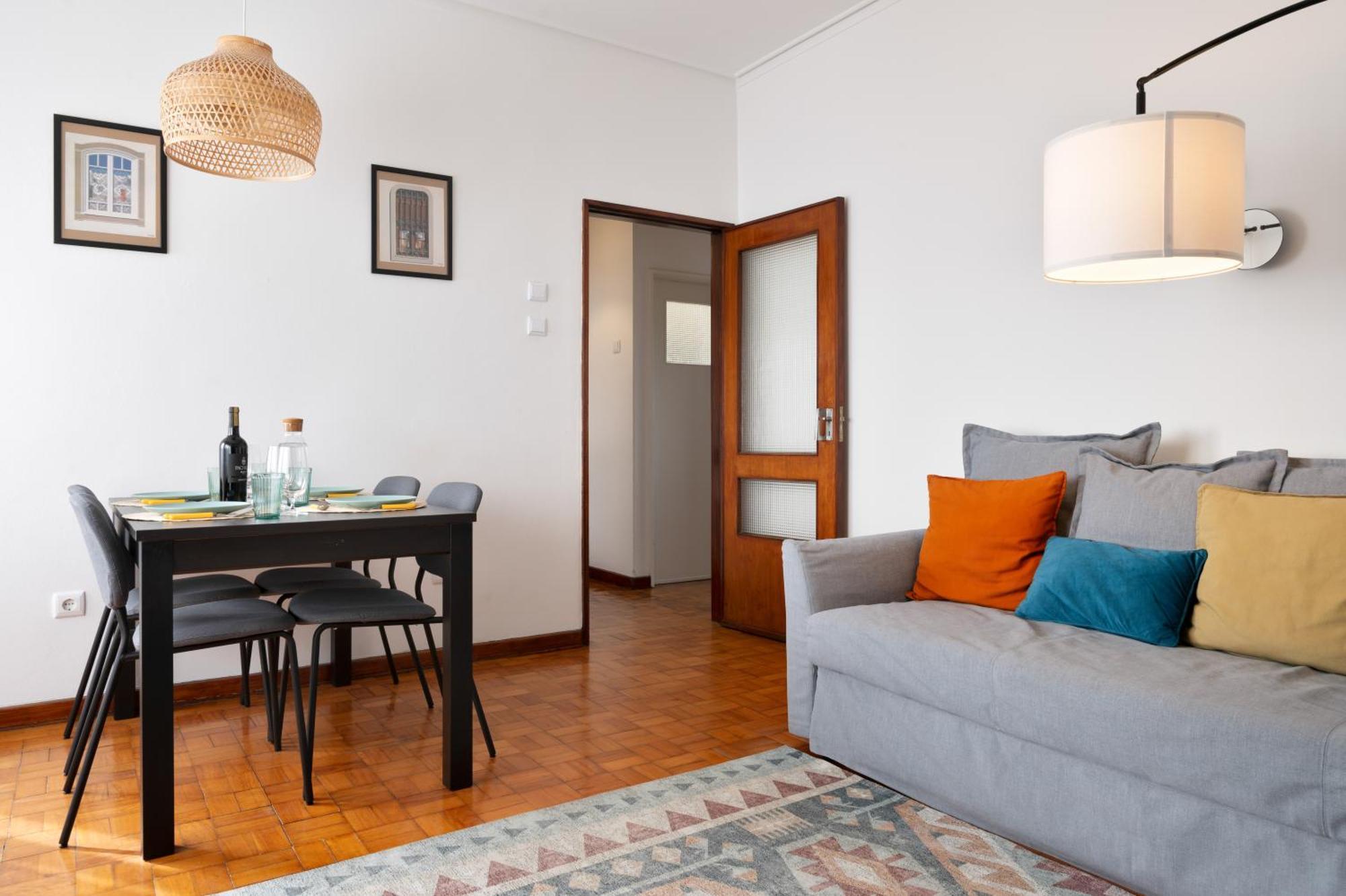 ! Luminous 2Br Top Floor ! Praca Da Republica Porto Exterior photo