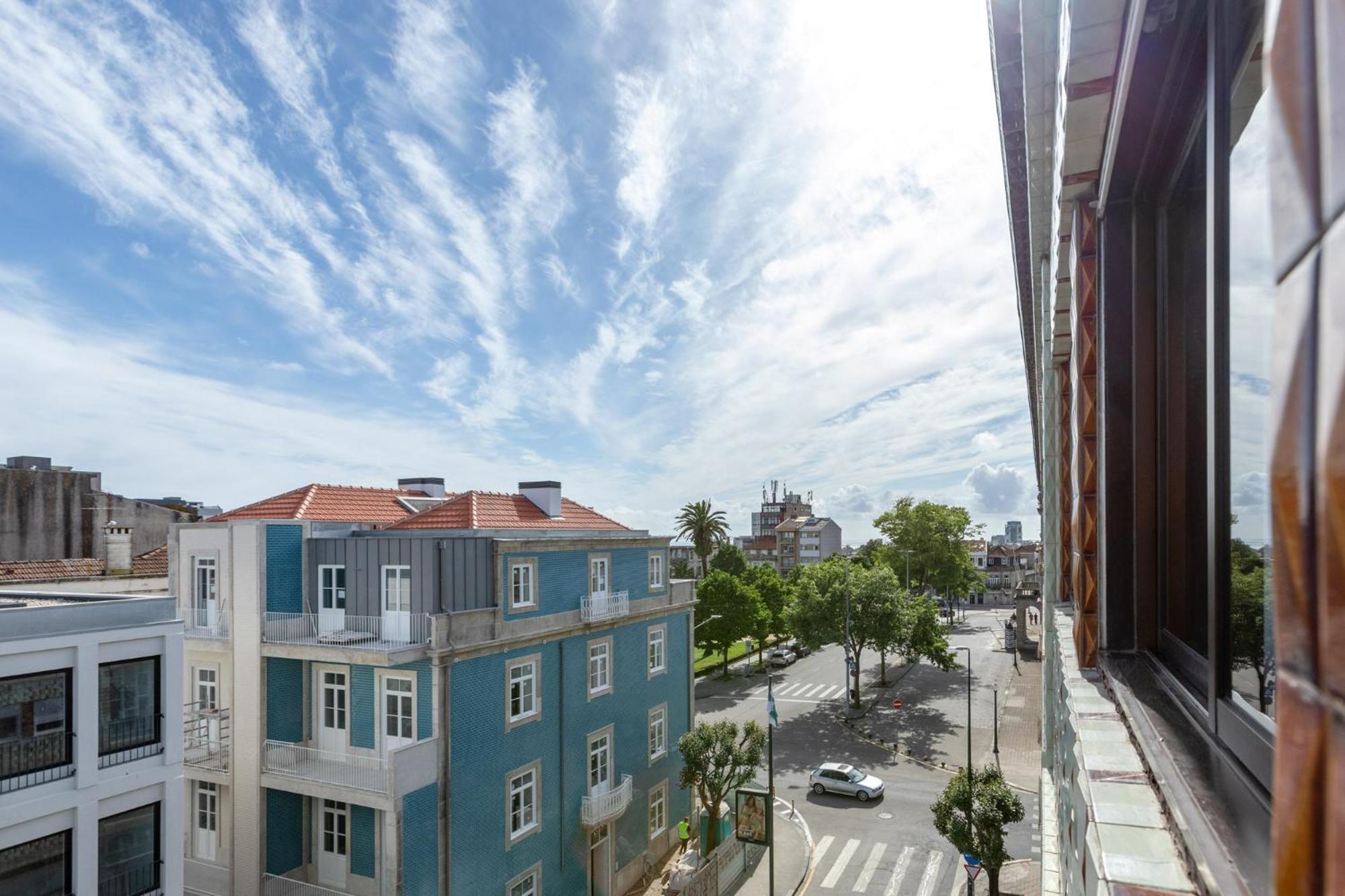 ! Luminous 2Br Top Floor ! Praca Da Republica Porto Room photo